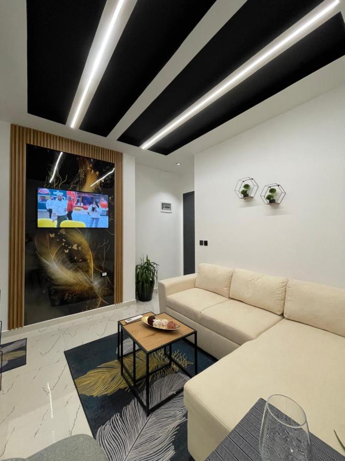 Sueno Apartments & Suites 地拉那 外观 照片