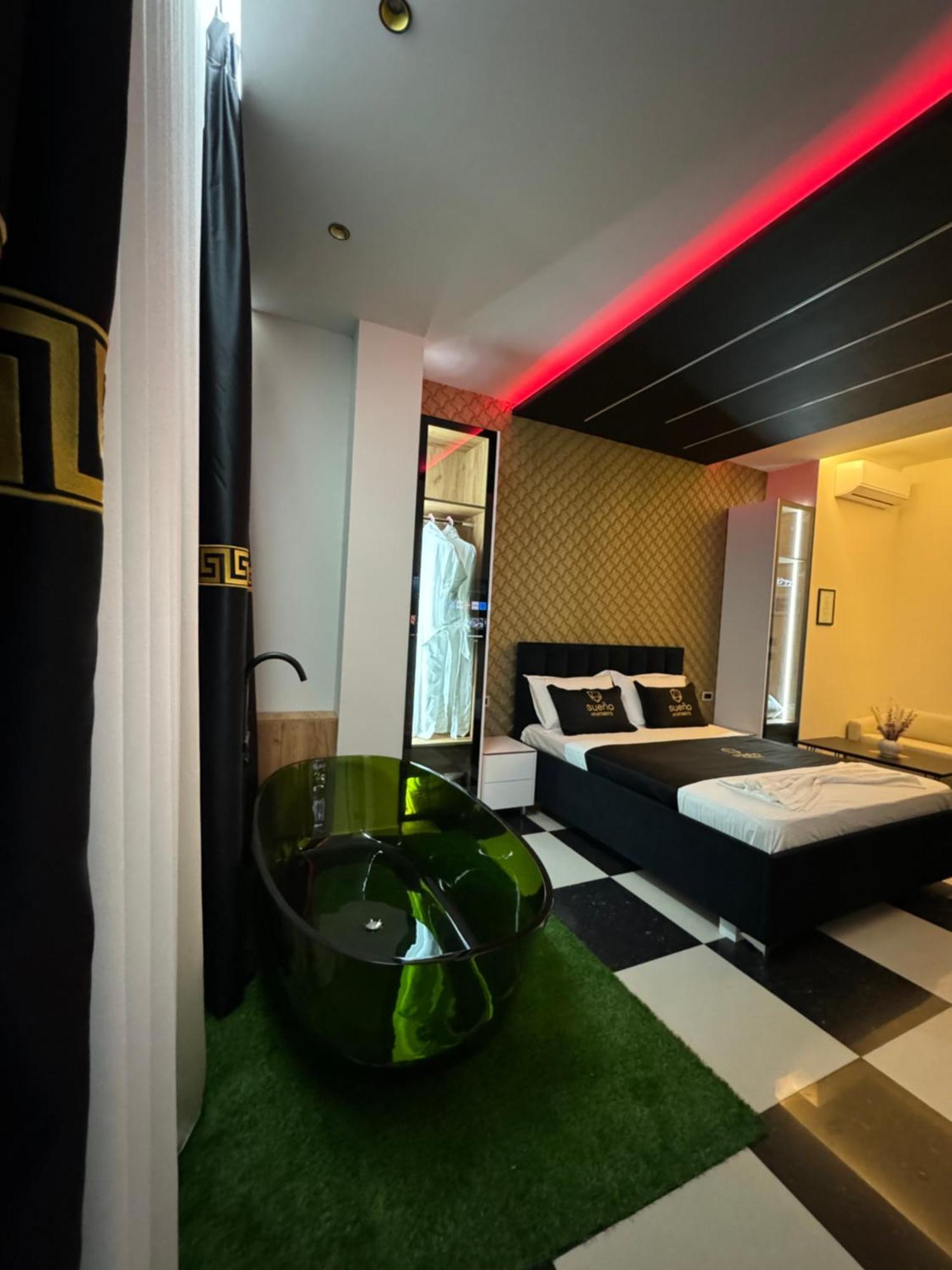Sueno Apartments & Suites 地拉那 外观 照片